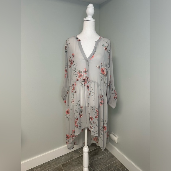 TORRID Chiffon Hi-Low Floral Tunic Top See Through Sheer Design Size 3 - Picture 3 of 15